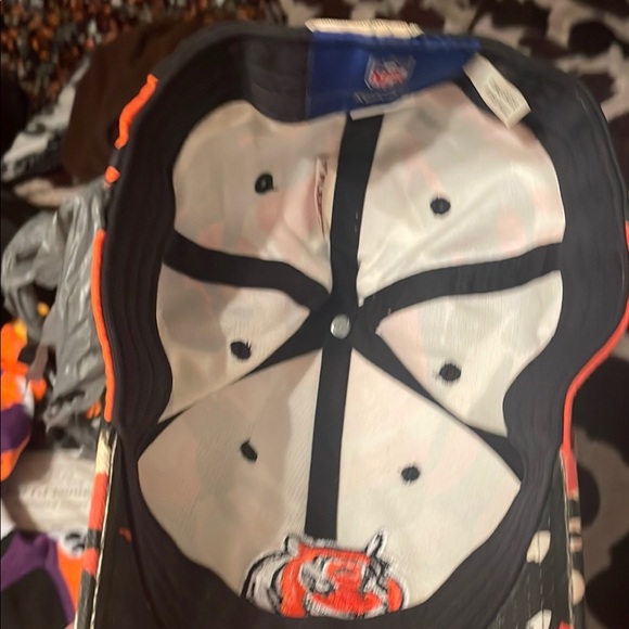Cincinnati bengals Camo Baseball Cap wore 1-2 times like new - Picture 4 of 5